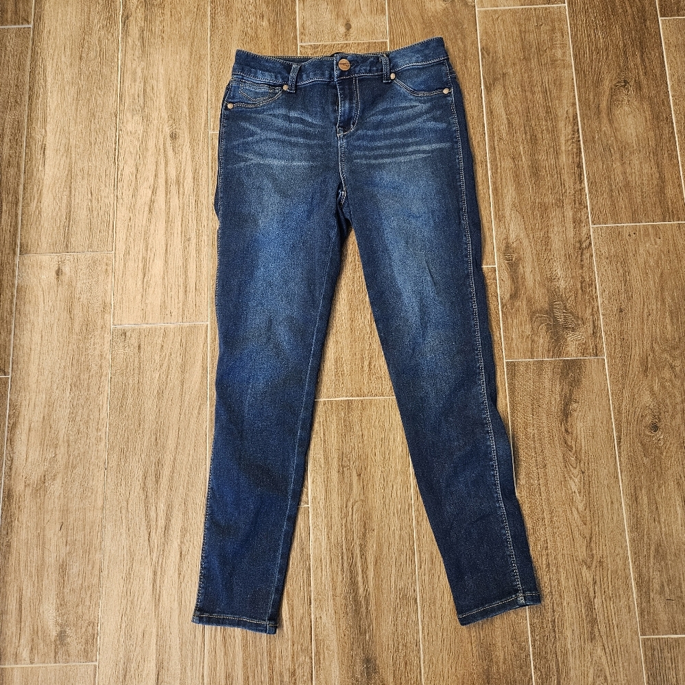 1822 Denim Skinny Jeans Medium Wash - Size 8/29